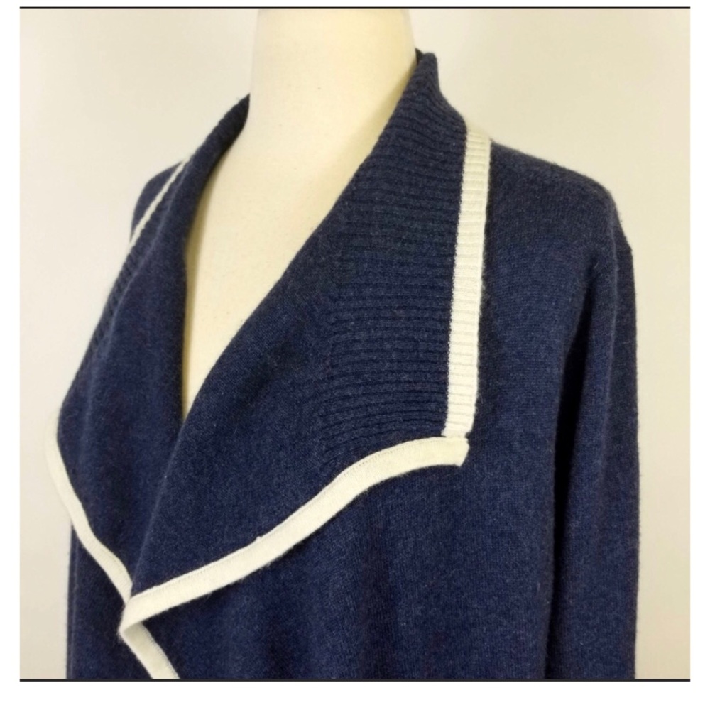 SOLD - 100% Cashmere Excellent Splendid Sweater - Picture 4 of 6